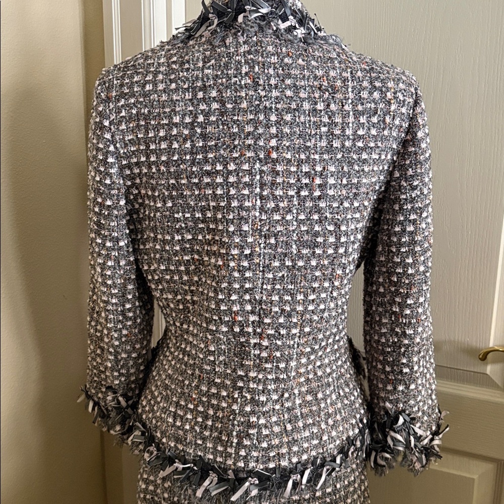 Teri Jon  Gray &Pink Tweed Jacket and skirt with Ribbon Accents 8 Neiman Marcus - Picture 4 of 12
